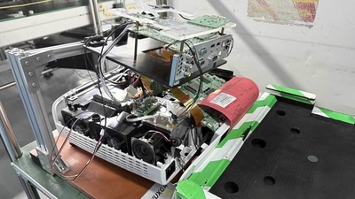 Shenzhen SMX Display Technology Co., Ltd. ligne de production du fabricant